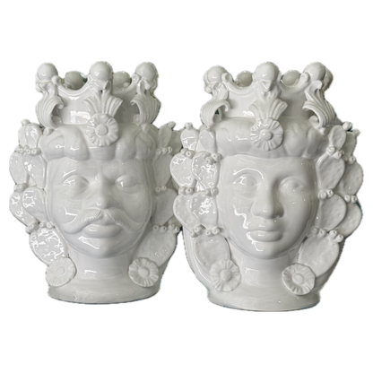 Moor's Heads Glossy White